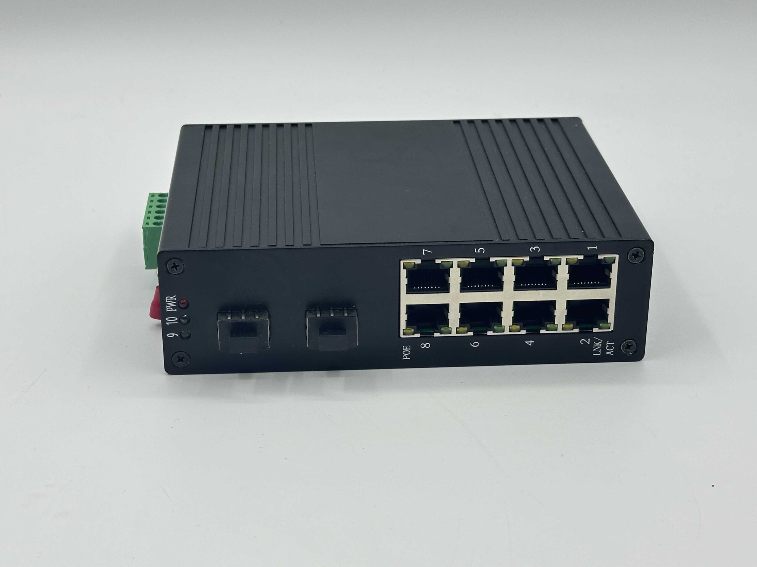 Industrial Grade Web Managed Switch 8 GE POE ports + (2 GE + 2 SFP) Uplink