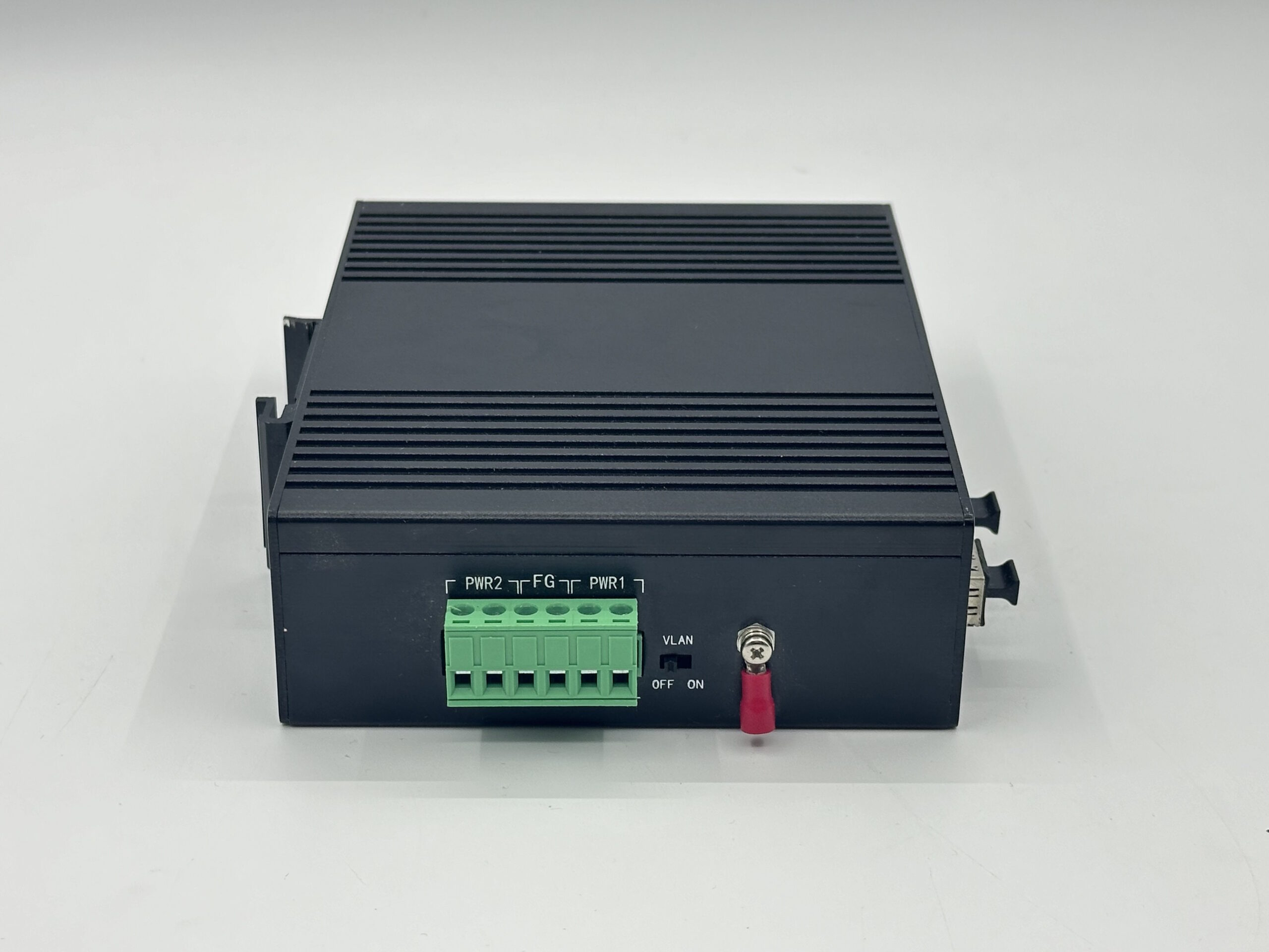 Industrial Grade Switch 8 GE POE ports +2 GE SFP Uplink - Image 2
