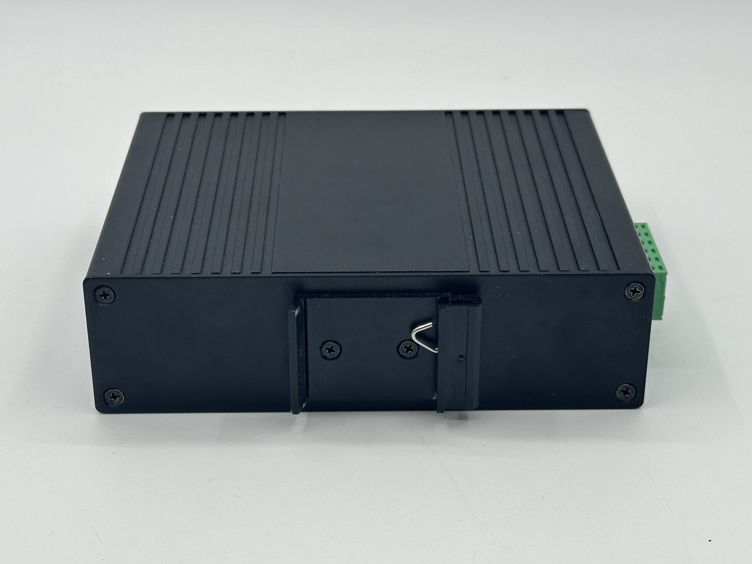 Industrial Grade Switch 8 GE POE ports +2 GE SFP Uplink - Image 4