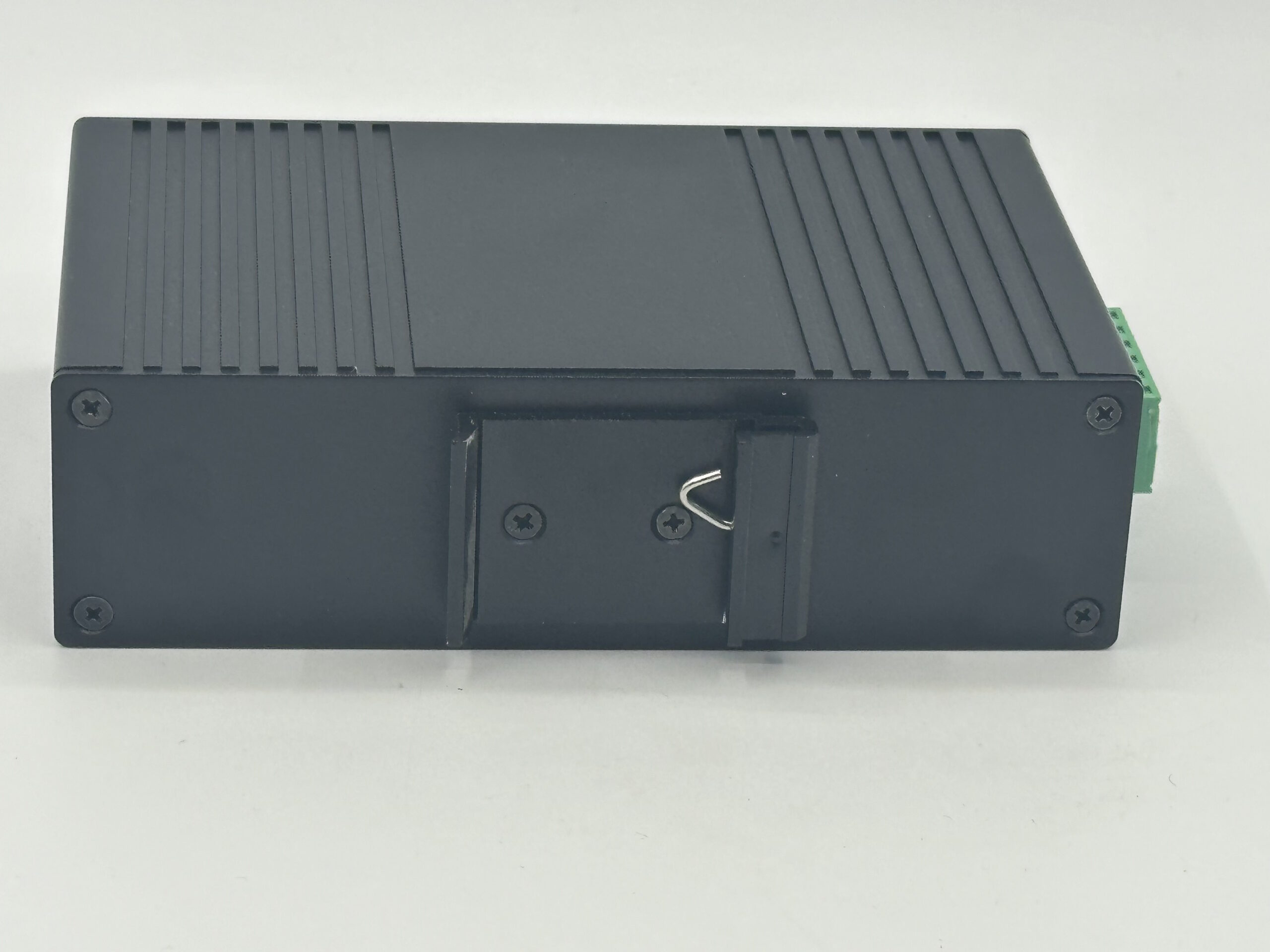 Industrial Web Managed Grade 8 GE POE Port + 1 GE Uplink - Image 4